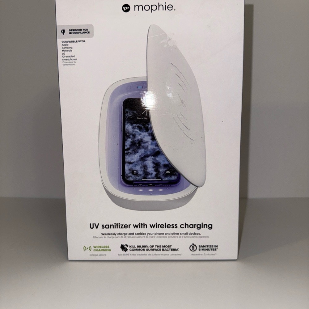 Mophie White UV Sanitizer with Wireless Charging